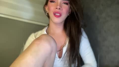 Snapshot of queenn_xxx chatting on 11.27.25 QUEEN online show from 11.27.25