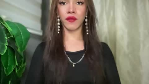 Snapshot of queenn_xxx chatting on 02.27.26 QUEEN online show from 02.27.26