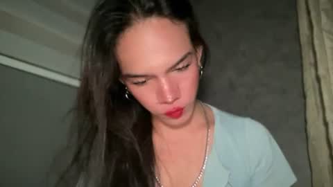 Snapshot of queenn_xxx chatting on 06.20.26 QUEEN online show from 06.20.26