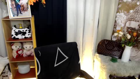 Mikka online show from 02.22.25