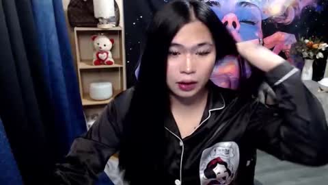 Mikka online show from 11.13.25