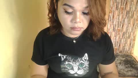 Snapshot of queenofdominant chatting on 03.12.25 kesh online show from 03.12.25