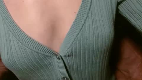 queenoftenderness online show from 04.16.26