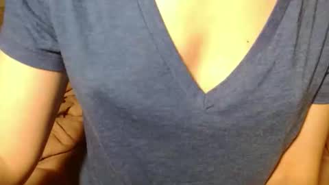 queenoftenderness online show from 04.17.26