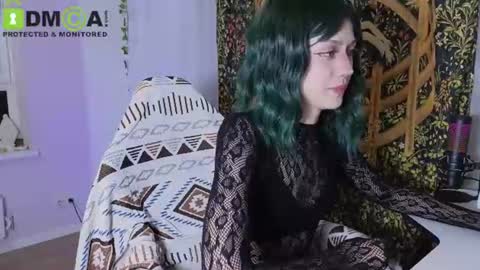 Snapshot of queenofwandss chatting on 07.10.26 follow my new insta online show from 07.10.26