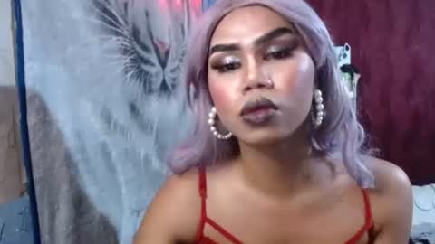 Snapshot of queenpinayebony_xx chatting on 04.05.26 queenpinayebony_xx online show from 04.05.26