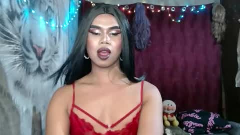Snapshot of queenpinayebony_xx chatting on 04.23.26 queenpinayebony_xx online show from 04.23.26