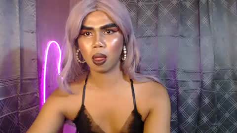 Snapshot of queenpinayebony_xx chatting on 04.25.26 queenpinayebony_xx online show from 04.25.26