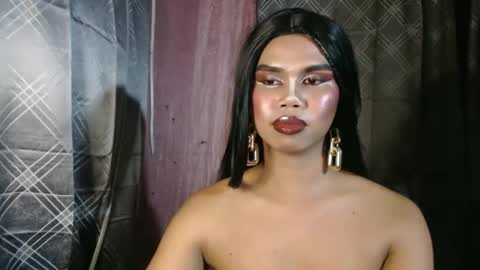 Snapshot of queenpinayebony_xx chatting on 05.14.26 queenpinayebony_xx online show from 05.14.26