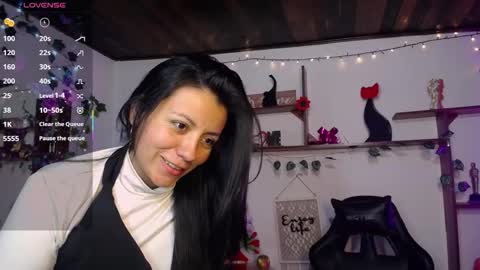 Snapshot of queenrose94 chatting on 03.04.26 queenrose94 online show from 03.04.26