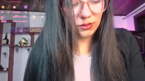 Snapshot of queenrose94 chatting on 03.16.26 queenrose94 online show from 03.16.26