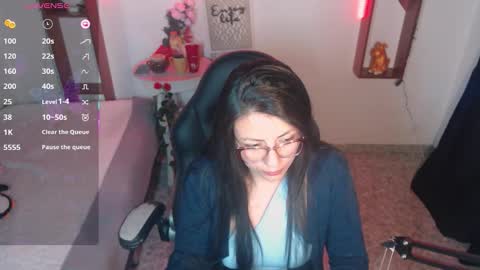 Snapshot of queenrose94 chatting on 03.19.26 queenrose94 online show from 03.19.26