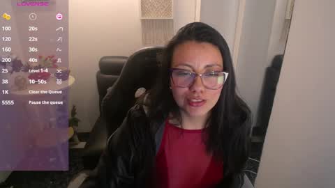 Snapshot of queenrose94 chatting on 04.21.26 queenrose94 online show from 04.21.26