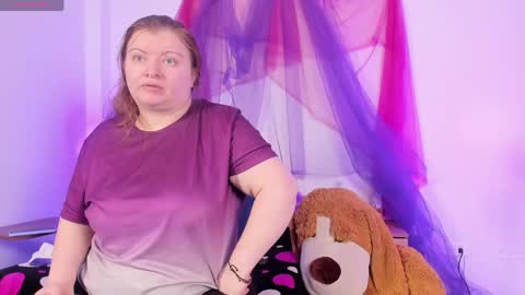 Snapshot of queensami7 chatting on 05.26.26 Samantha online show from 05.26.26