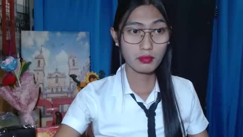 queensteffi online show from 01.04.25
