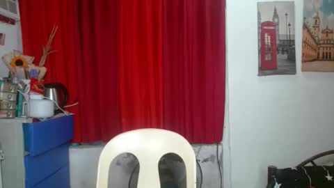 queensteffi online show from 10.19.25