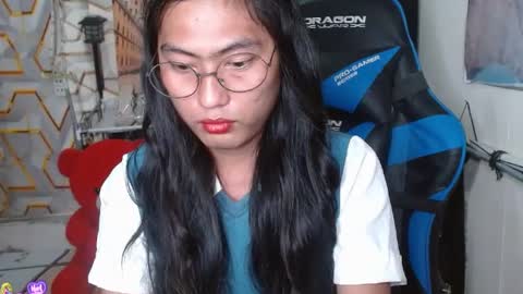 Snapshot of queensteffi chatting on 06.25.26 queensteffi online show from 06.25.26