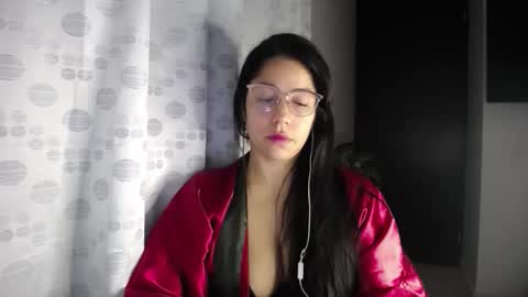 Snapshot of queenvictoria2023 chatting on 04.13.26 Paola online show from 04.13.26