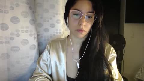 Snapshot of queenvictoria2023 chatting on 05.07.26 Paola online show from 05.07.26