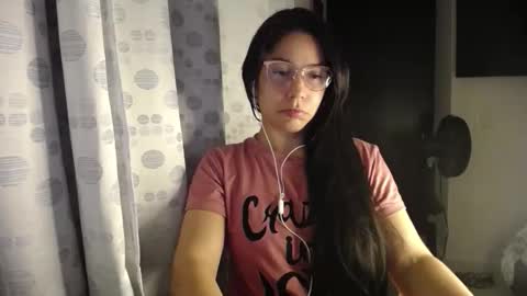 Snapshot of queenvictoria2023 chatting on 05.09.26 Paola online show from 05.09.26