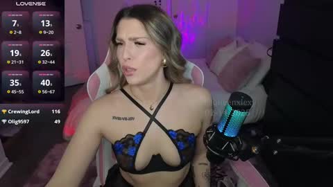 Snapshot of queenx_lexy chatting on 02.14.25 queenx_lexy online show from 02.14.25