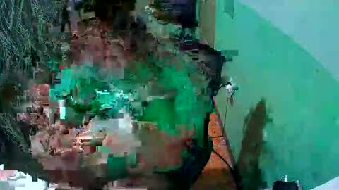 Snapshot of quelly40 chatting on 05.10.26 quelly40 online show from 05.10.26