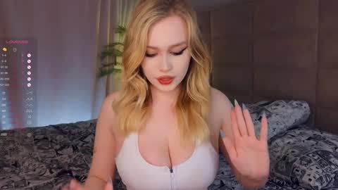 Teri  My favorite vibes 77 101 222 666 online show from 02.03.25