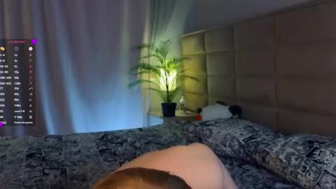 Teri  My favorite vibes 77 101 222 666 online show from 02.20.25