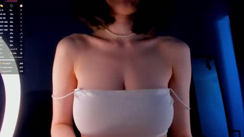 Teri  My favorite vibes 77 101 222 666 online show from 02.25.25