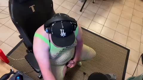 Snapshot of quentin1001 chatting on 04.28.26 Quentin online show from 04.28.26