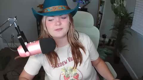 Snapshot of quervoqueen1 chatting on 04.30.26 Bri online show from 04.30.26
