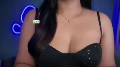 Snapshot of quest_queen chatting on 05.15.26 zaara online show from 05.15.26