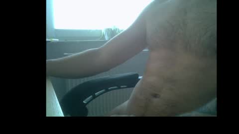 Snapshot of queutsch chatting on 06.02.26 queutsch online show from 06.02.26