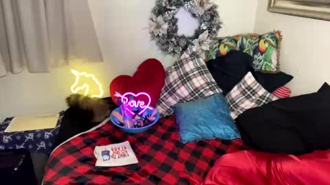 Snapshot of quinnbets chatting on 12.26.24 Quinn bets online show from 12.26.24