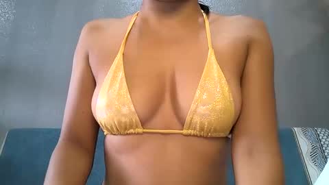 Snapshot of quinnlacey1 chatting on 02.26.25 asian hotwife tits 21 slut ass spank online show from 02.26.25