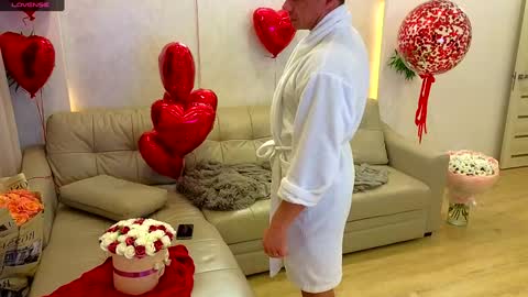 Snapshot of rabbits_couple chatting on 02.05.25 Jess John online show from 02.05.25