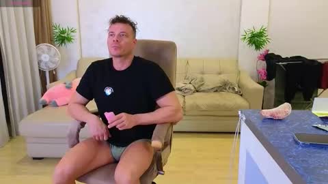 Snapshot of rabbits_couple chatting on 01.14.26 Jess John online show from 01.14.26