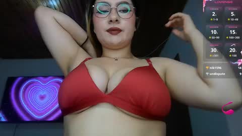 Snapshot of racchell_g22 chatting on 05.07.26 Racchell g22 online show from 05.07.26