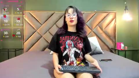 Snapshot of rache_roth chatting on 07.18.26 Rachel online show from 07.18.26