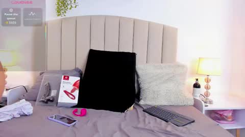 Rachel Donnelly online show from 10.05.25