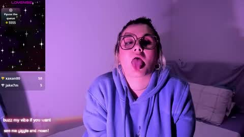 Rachel Foss online show from 01.04.25