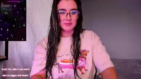 Rachel Foss online show from 04.07.26