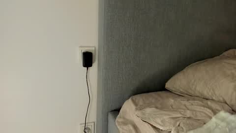 Sherryl online show from 11.27.25