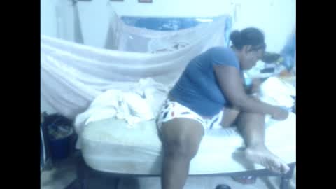 Snapshot of rachelexoticgirl chatting on 10.05.25 rachelexoticgirl online show from 10.05.25