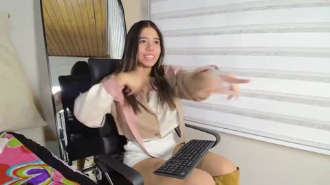 Rachell online show from 02.05.25