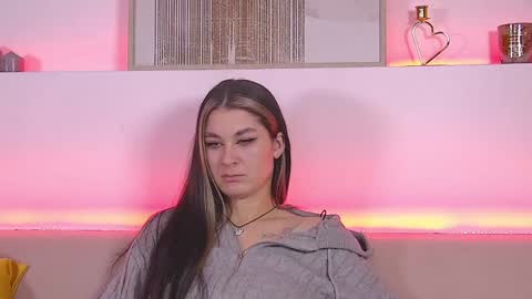 RachellSimpson online show from 02.03.25