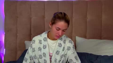 RachellSimpson online show from 09.17.25