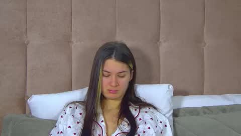 Snapshot of rachellsimpson chatting on 02.06.26 RachellSimpson online show from 02.06.26