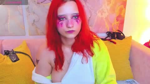 Snapshot of rachelpirce chatting on 01.08.25 Rachel online show from 01.08.25