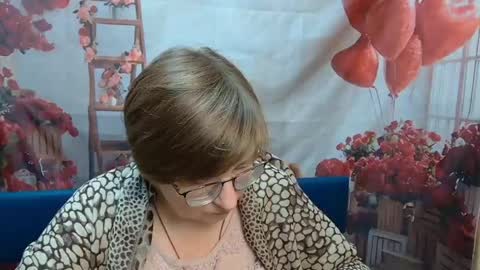 Snapshot of radachudna chatting on 04.23.26 RadaChudna online show from 04.23.26